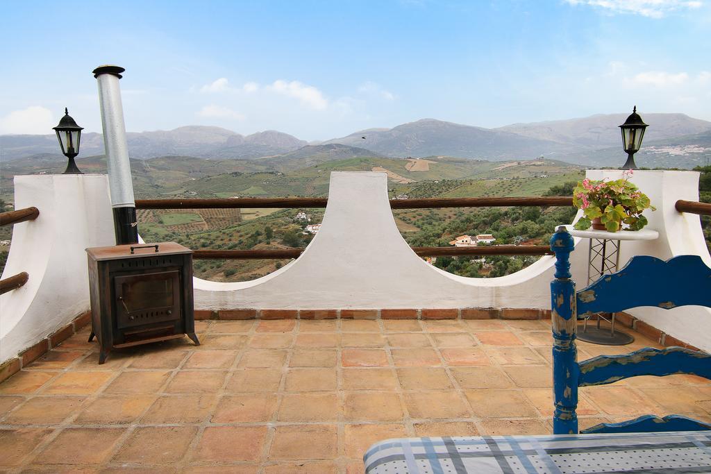 Loma Los Pelones 78 Vinuela Exterior photo